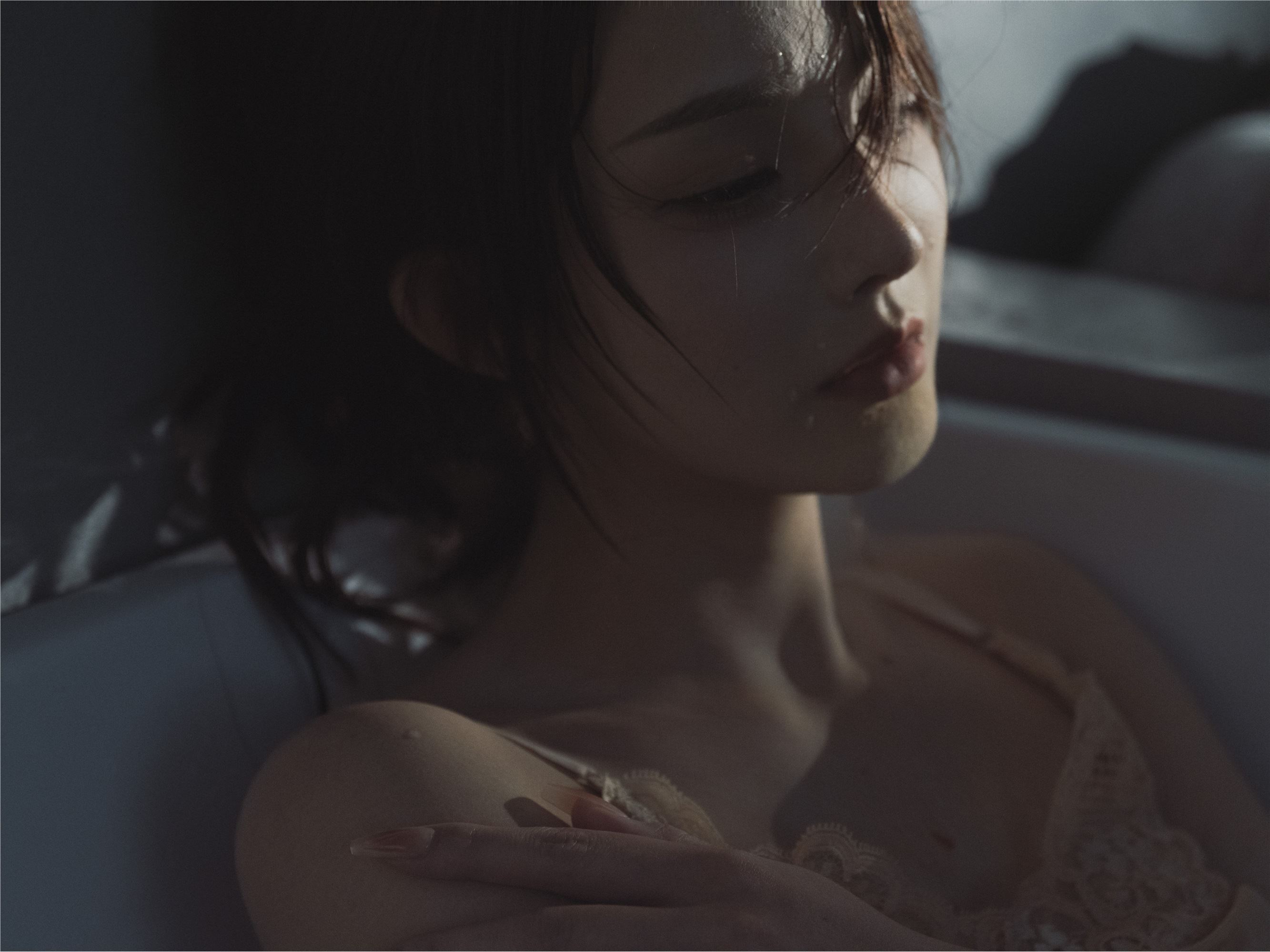 YITUYU艺图语 2025.01.15 转身离别 文文子